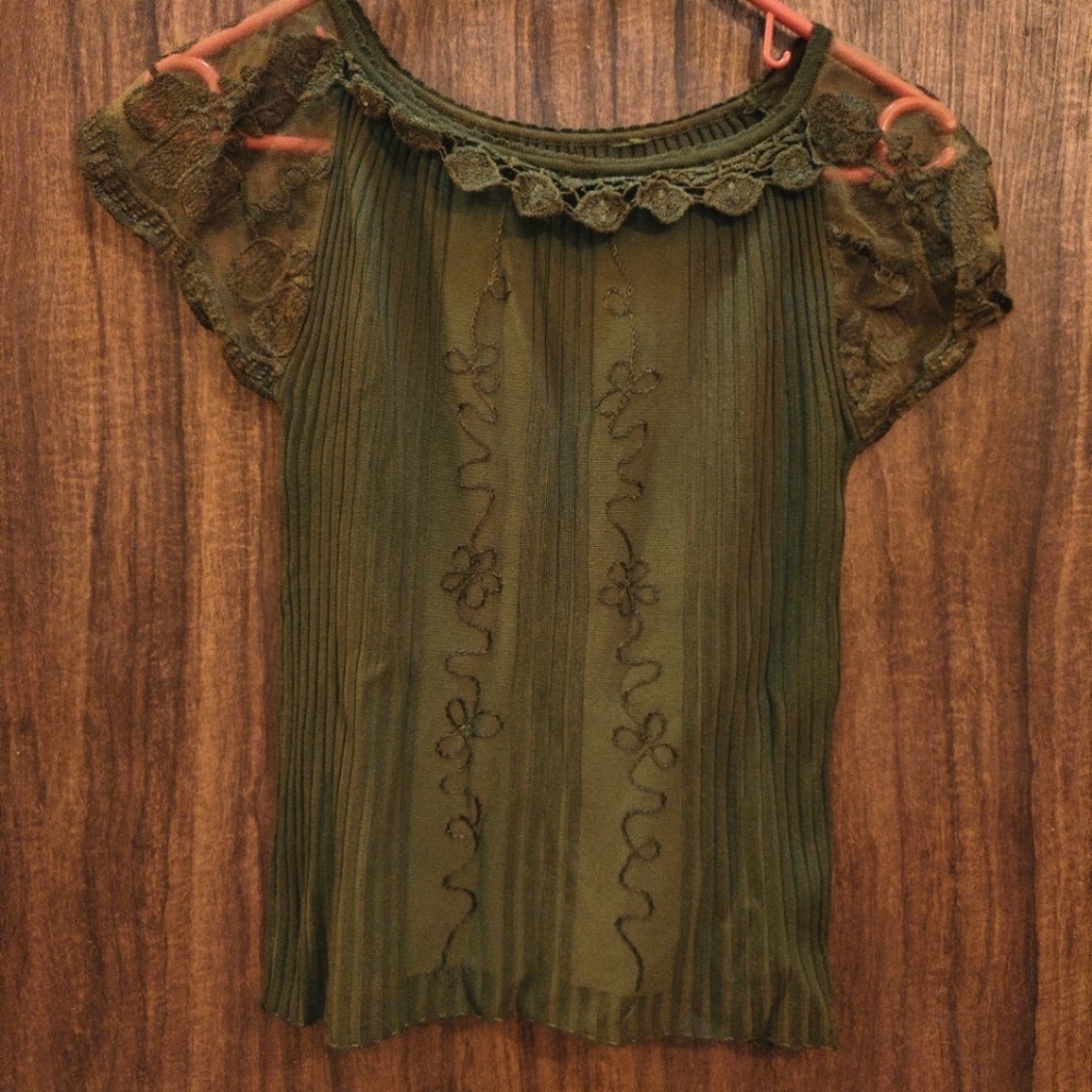 Ribbed fully stretchable net sleeves mehandi green bodycon top blouse - Picture 6 of 8